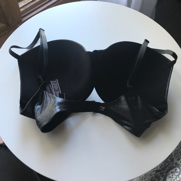 Sparkly Black Victoria Secret Bra - Picture 2 of 3